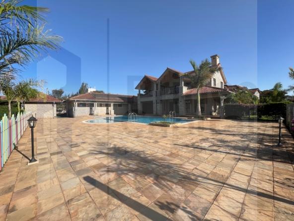 Karen Bogani Villas